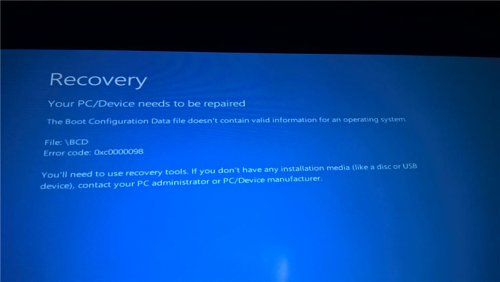 Файл bcd код ошибки 0xc0000098 windows 10