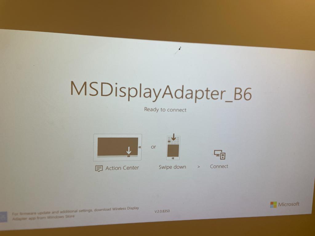 Can't connect to windows display adapter b6 - Microsoft Community