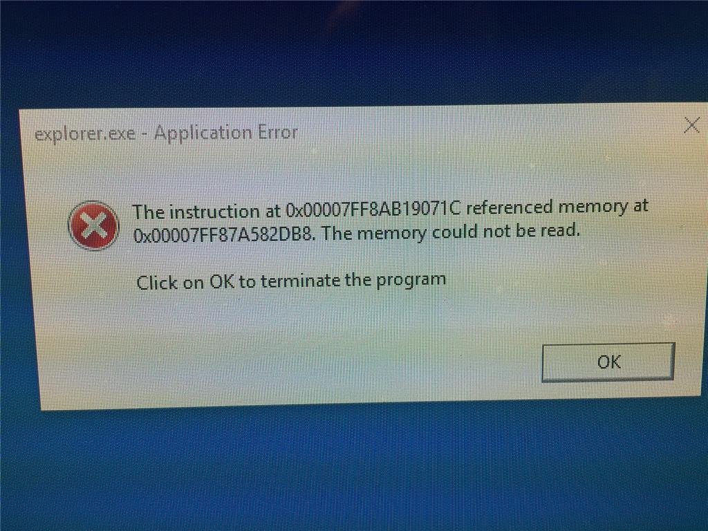 C application error. Ошибка Explorer.exe. Explorer.exe ошибка приложения. Ошибка ехе. Windows exe ошибка.