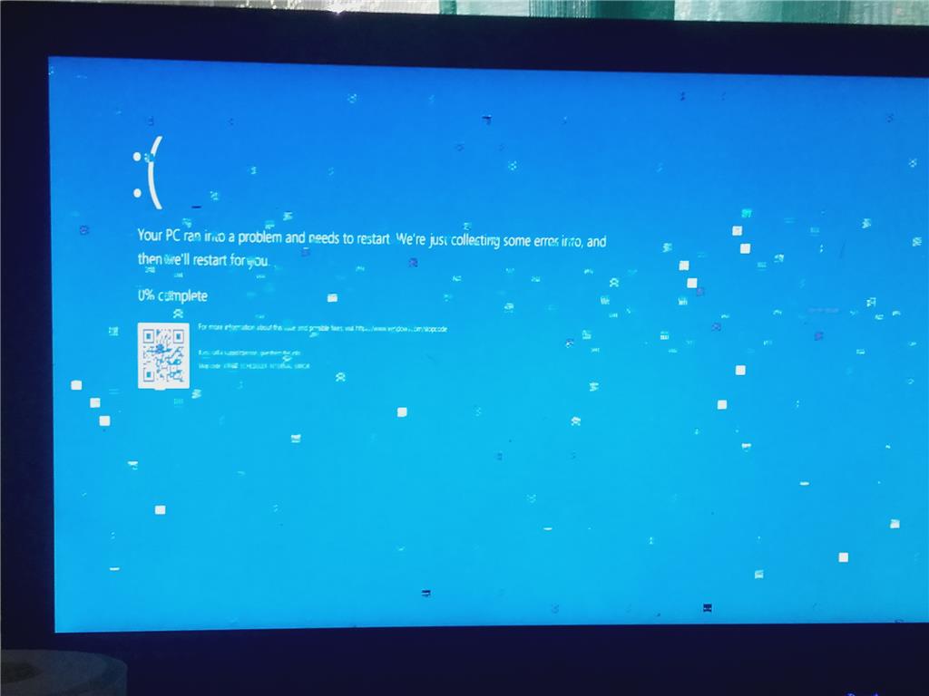 Windows 10 keeps getting a pixelated BSOD *Blue screen of Death