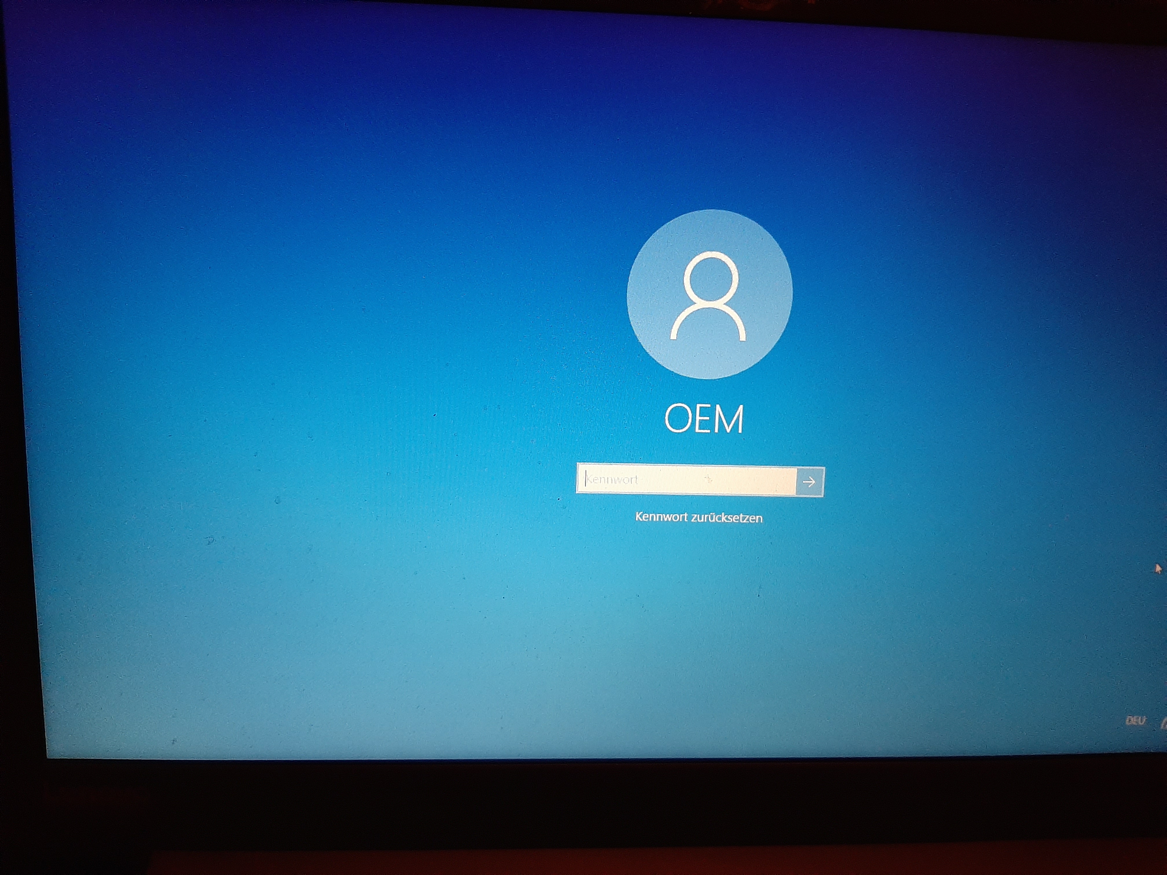 Start von Windows, OEM passwort wird abgefragt!