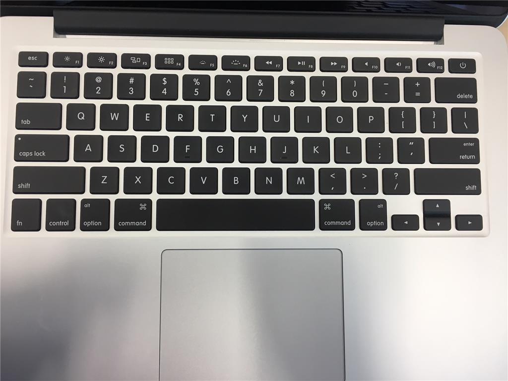 MacBook Pro の US キーボードで Windows 10 を使用するとキーボード