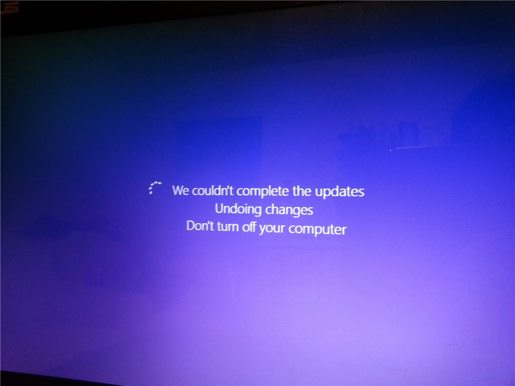 Your computer to start. Undoing changes made to your Computer. Don't turn off your Computer. Configuring your Computer при загрузке Windows 7. Undoing changes made to your Computer перевод на русский.