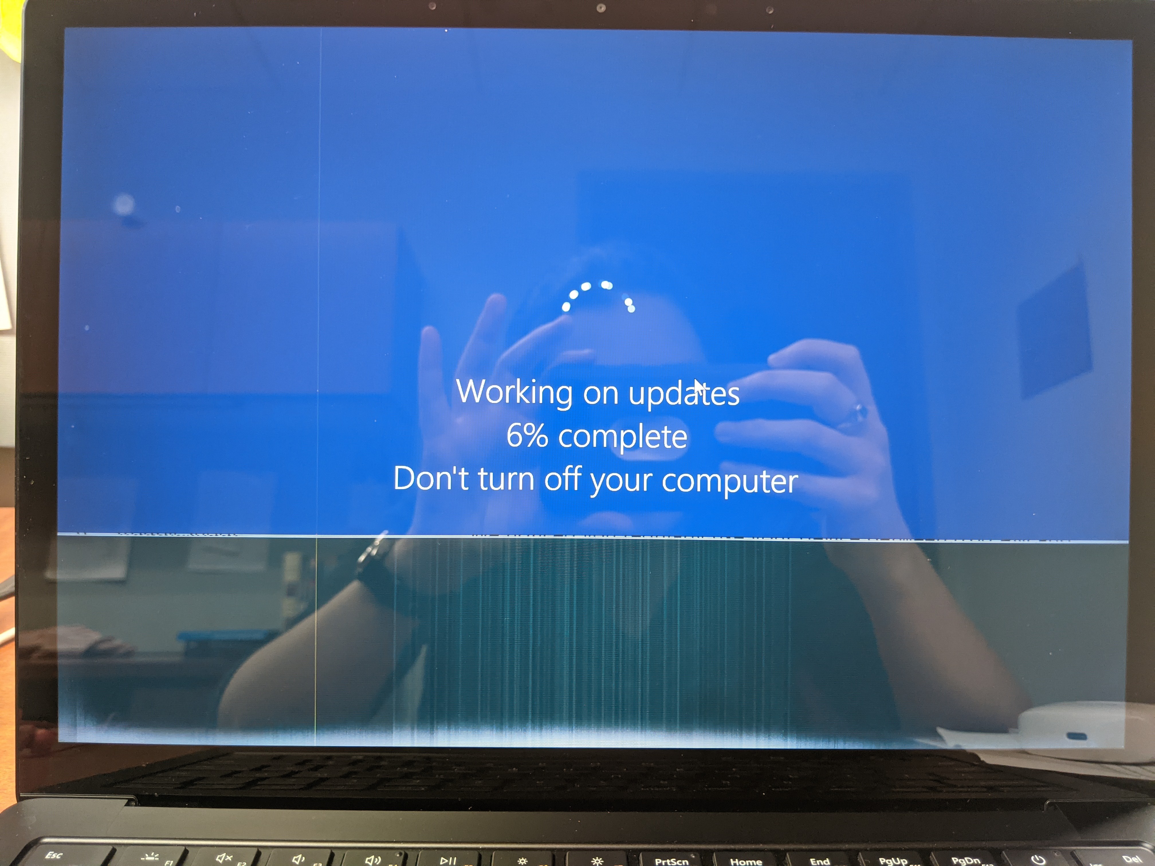 Surface laptop 2 display problem. - Microsoft Community