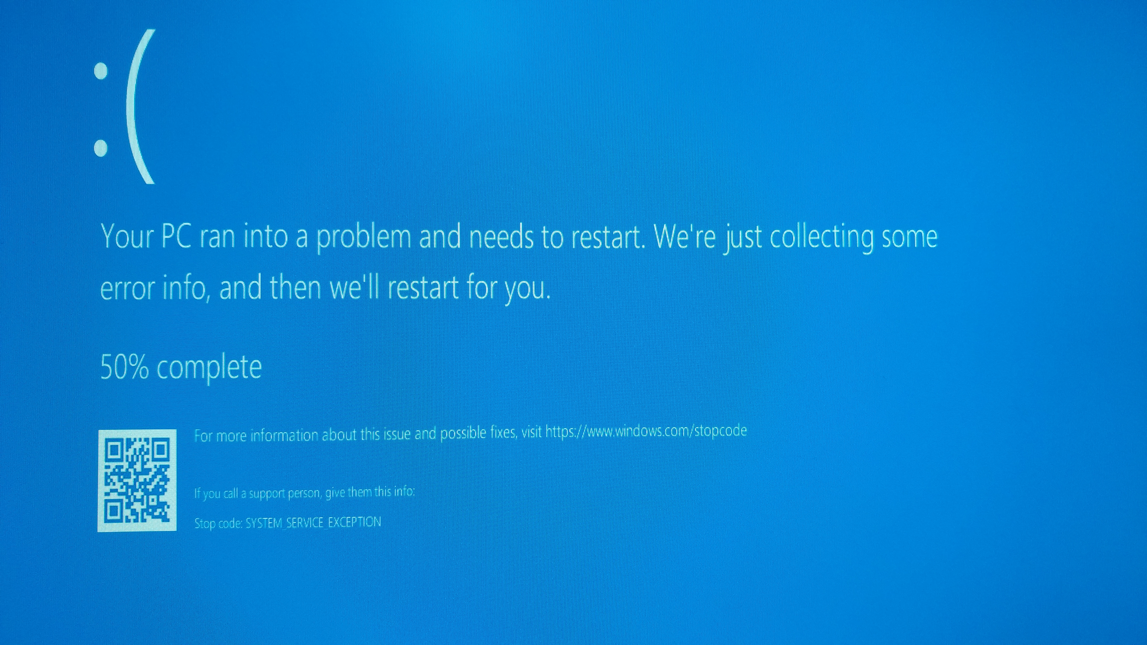 Файлы синего экрана. Синий экран смерти Windows 10. Синий экран смерти Windows 8. Синий экран смерти Windows 8.1. Причины синего экрана Windows 10.