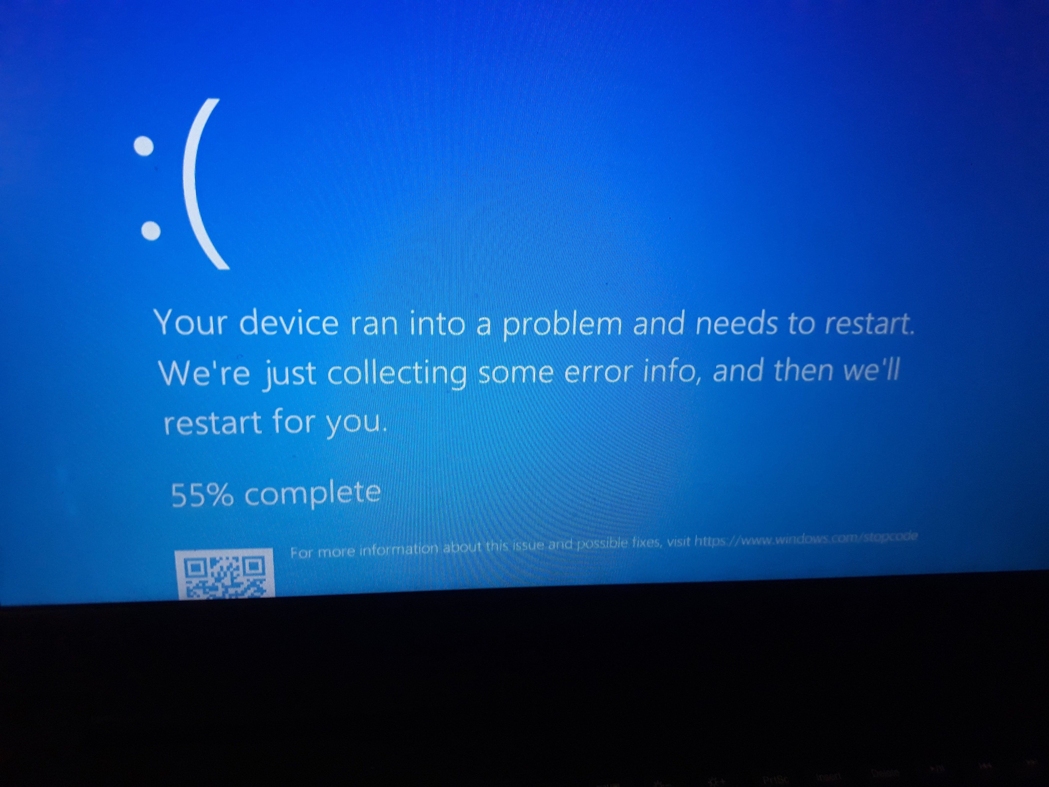 Blue Screen Qr Code Can Only Be Seen In Half And The Error Code Is Microsoft Community