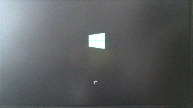 Windows 10 が起動しなくなった Windows ロゴマーク表示後勝手に電源
