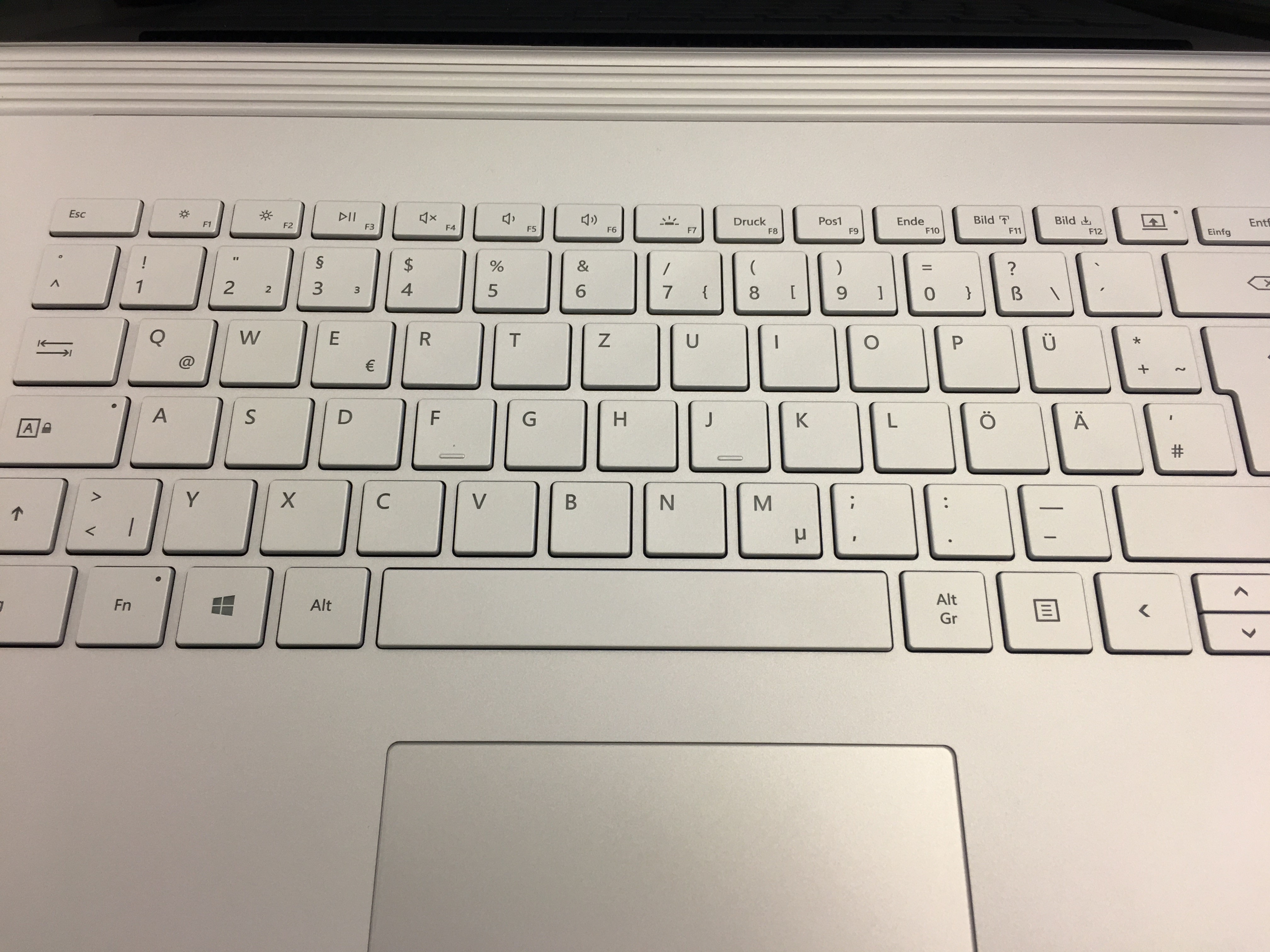 Surface Book 2 Space Bar not centered