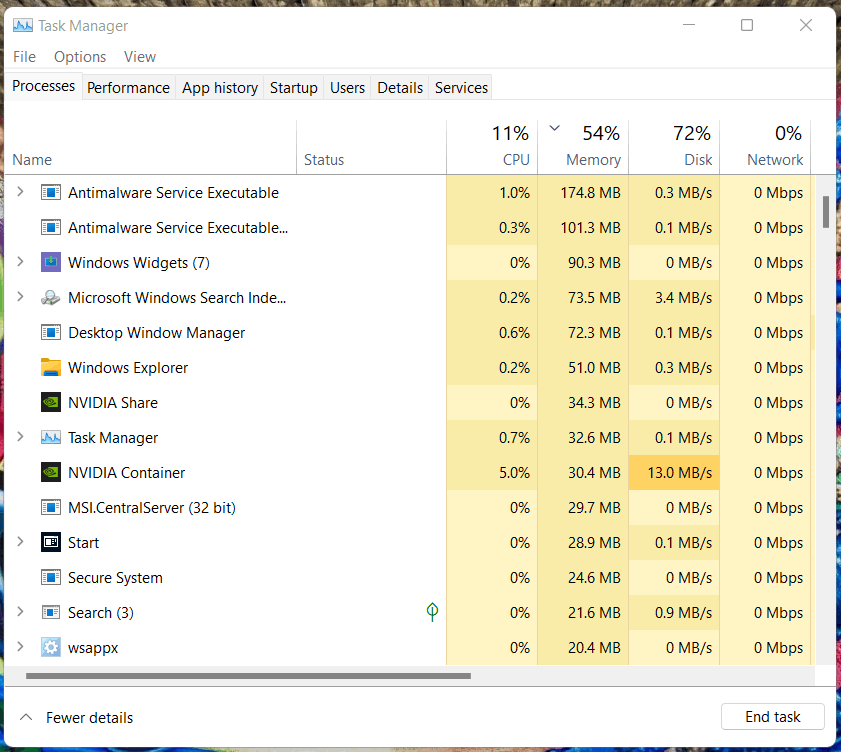 Does Windows 11 use more RAM than 10?
