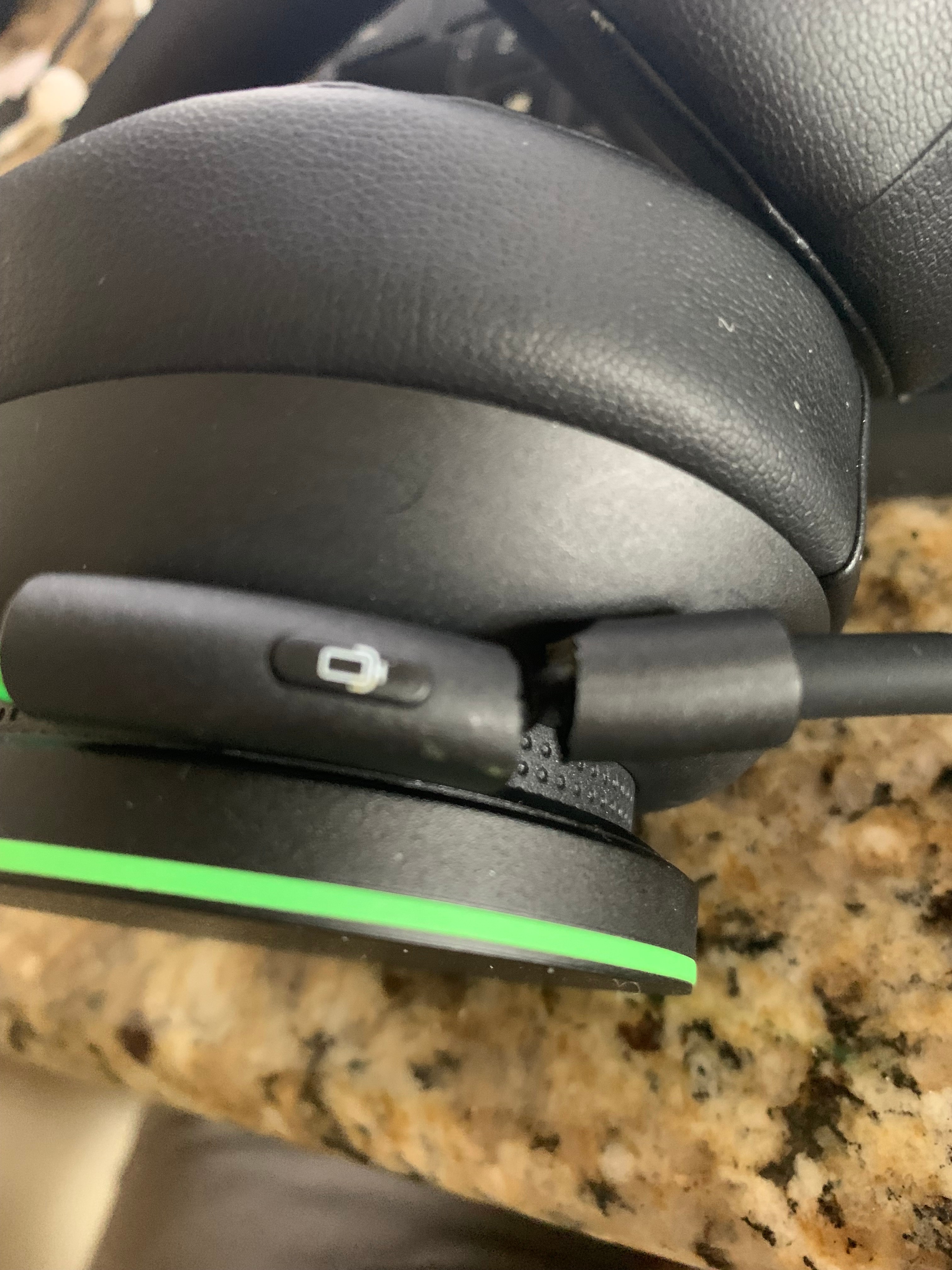 Microsoft Xbox Wireless Headset - Wireless Headset Edition