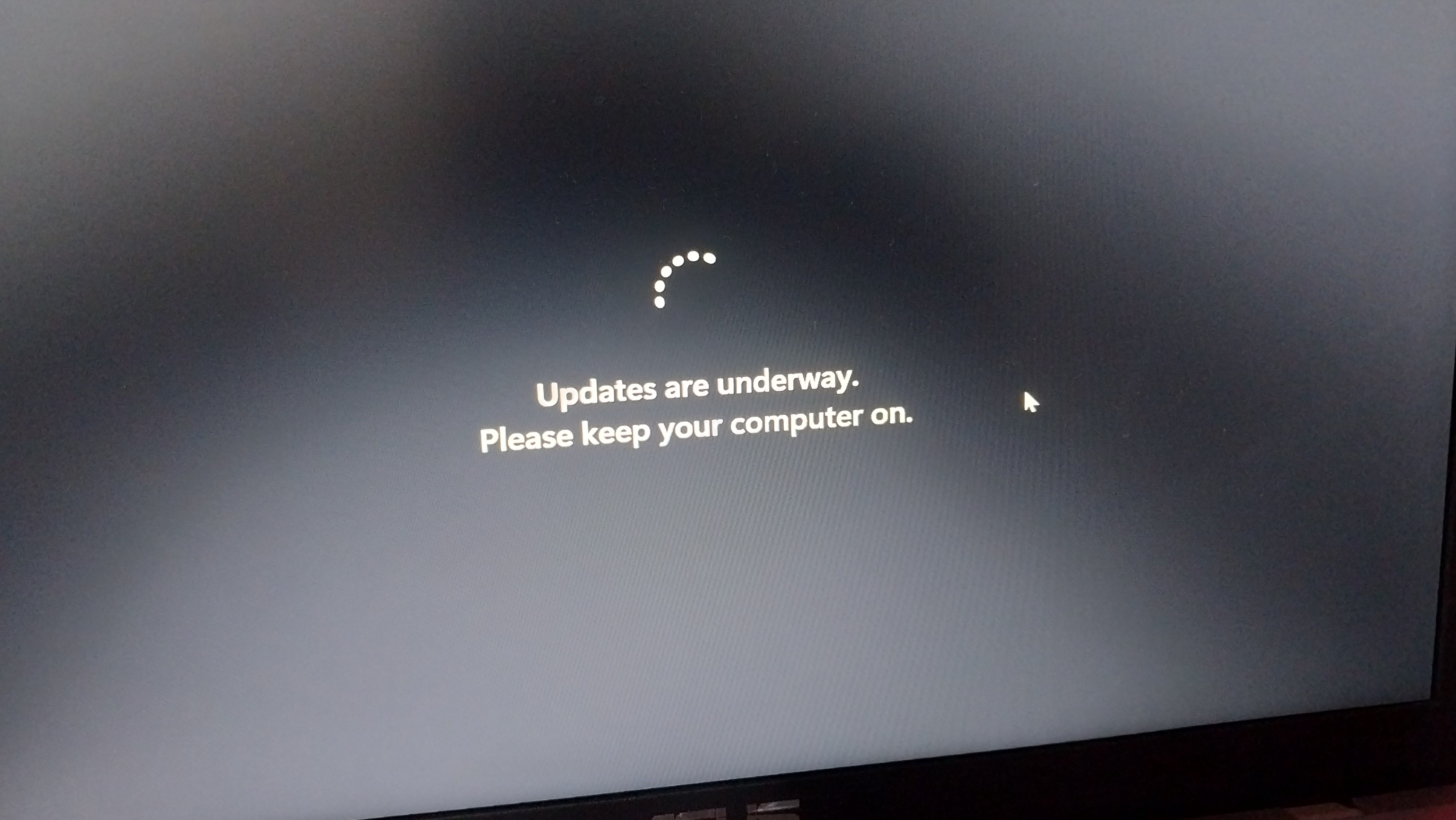 Why is my window 11 stuck at update screen? - Microsoft Community