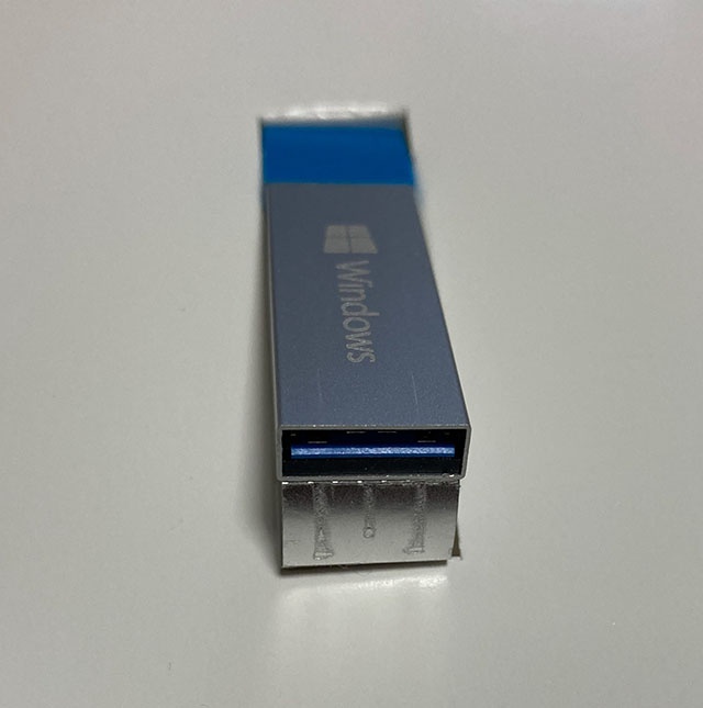 Windows 10 Pro OS インストールUSB ステックが挿入できない（アルミステック筐体部分がPCのUSBポートに入らない。） -  Microsoft コミュニティ