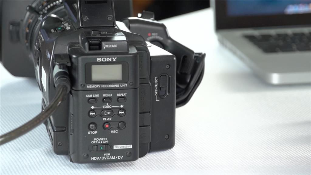 Sony HDR-FX1 video camera is not recognized in Windows 7 (using 1394