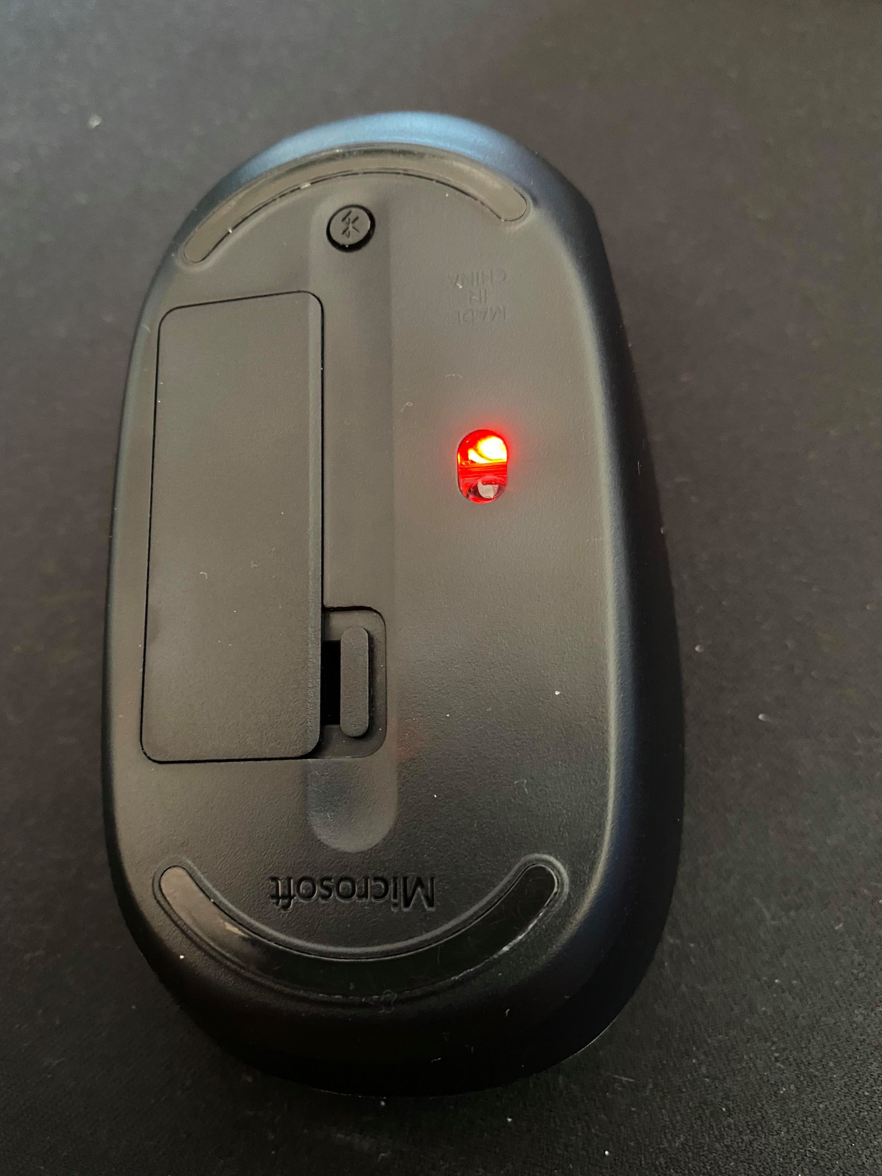 Microsoft bluetooth mouse! The bluetooth button do nothing when i -  Microsoft Community