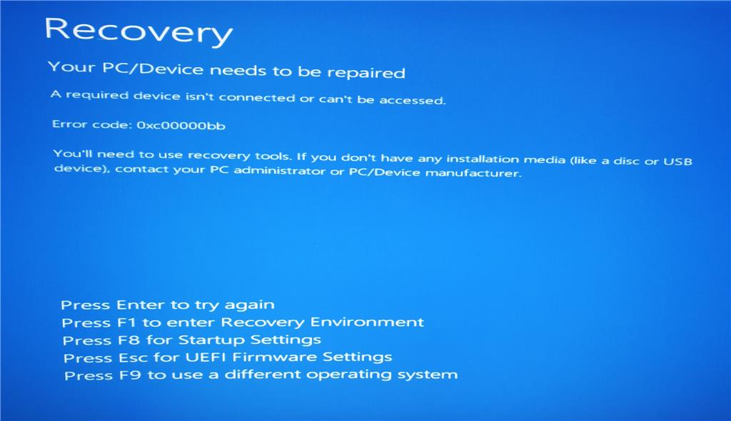 Синий экран как восстановить. Синий экран смерти Windows 10. Бсод виндовс 10. Экран смерти Windows 10 Insider Preview. Recovery Windows 10 ошибка Repaired 0xc000000d.