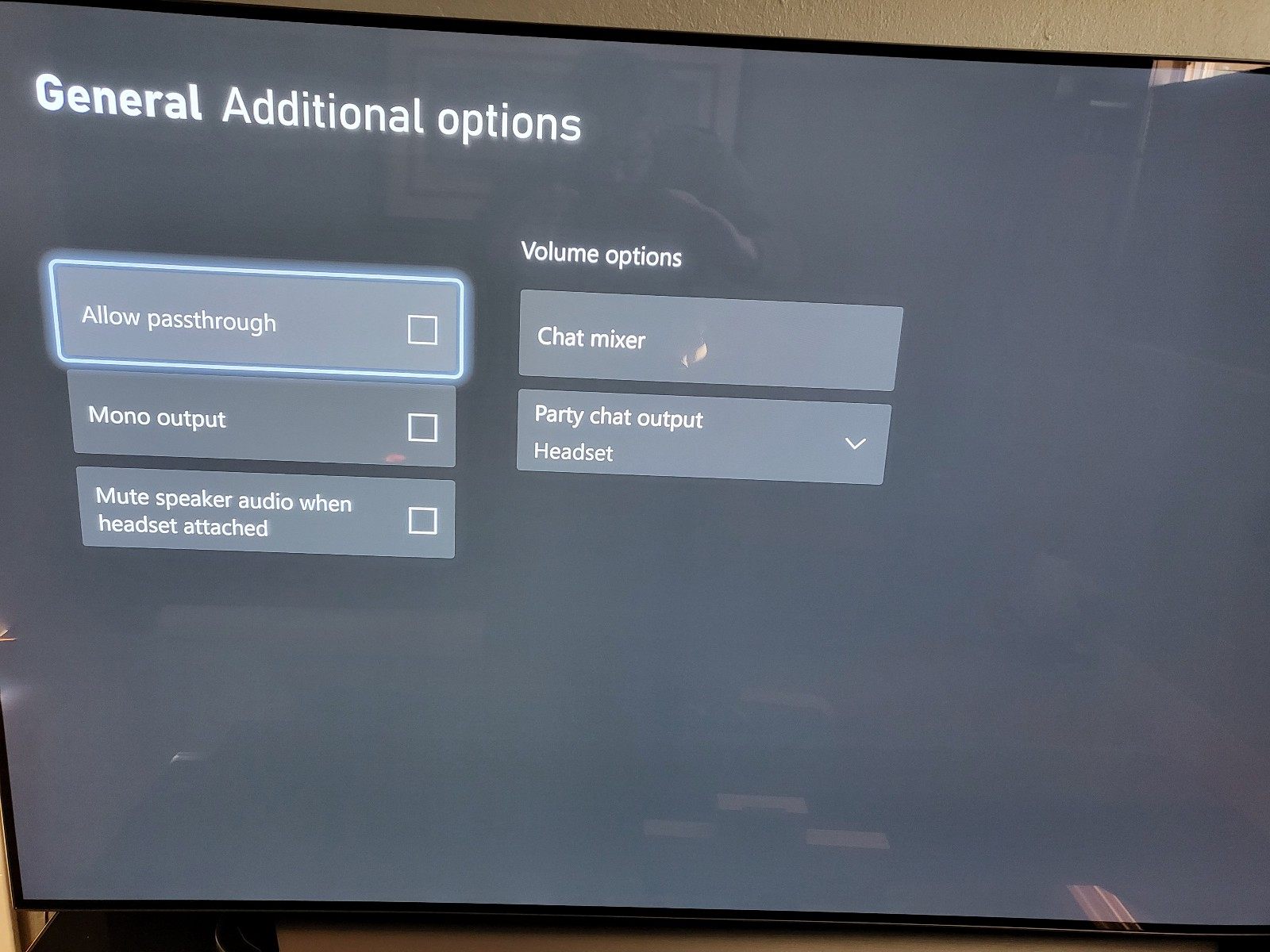 Xbox volume through online headset