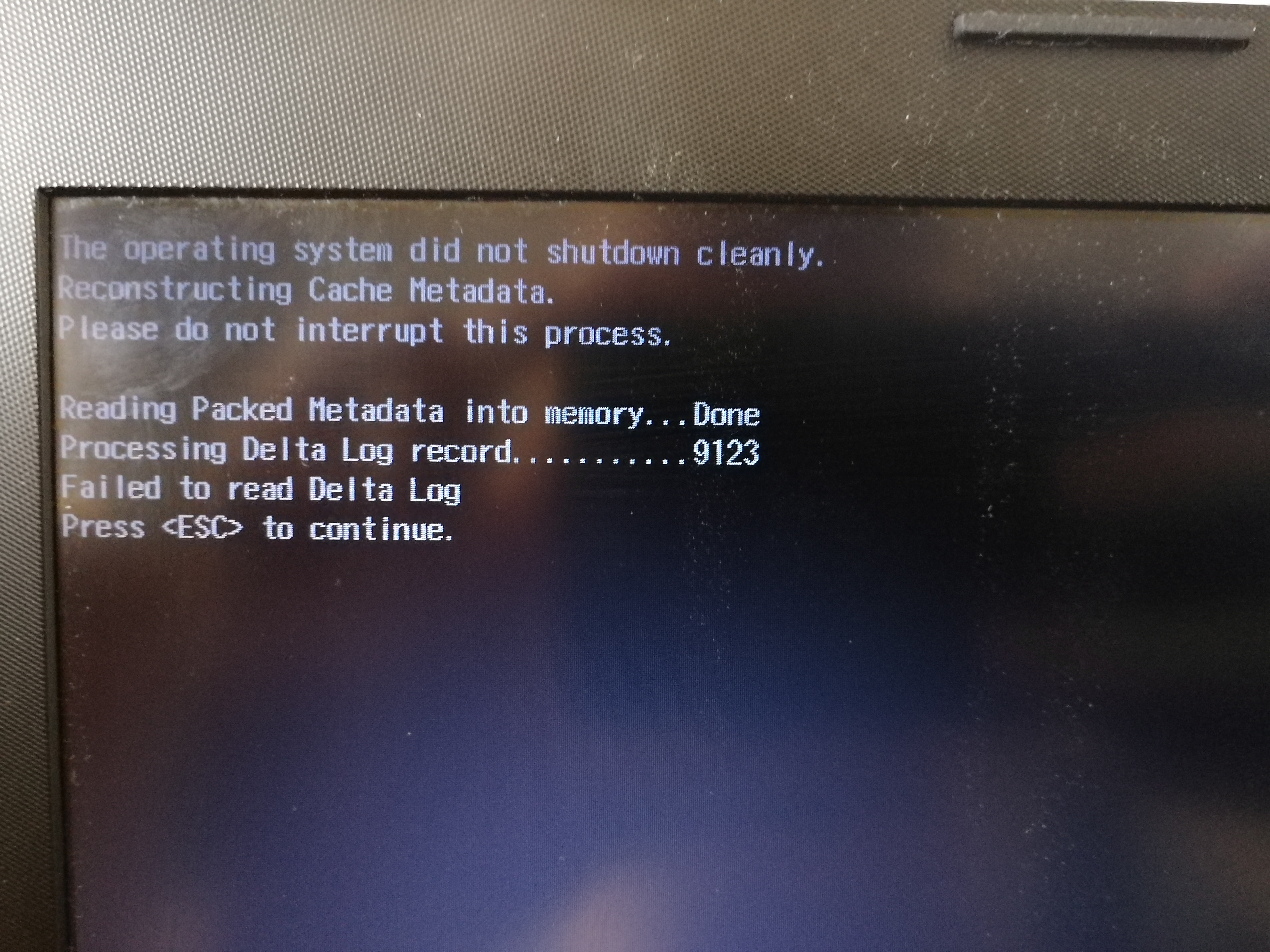 Boot device not found please. Boot ошибка. Ошибка диска при загрузке. Inaccessible Boot device при загрузке. Ошибка файловой системы диска черный экран.