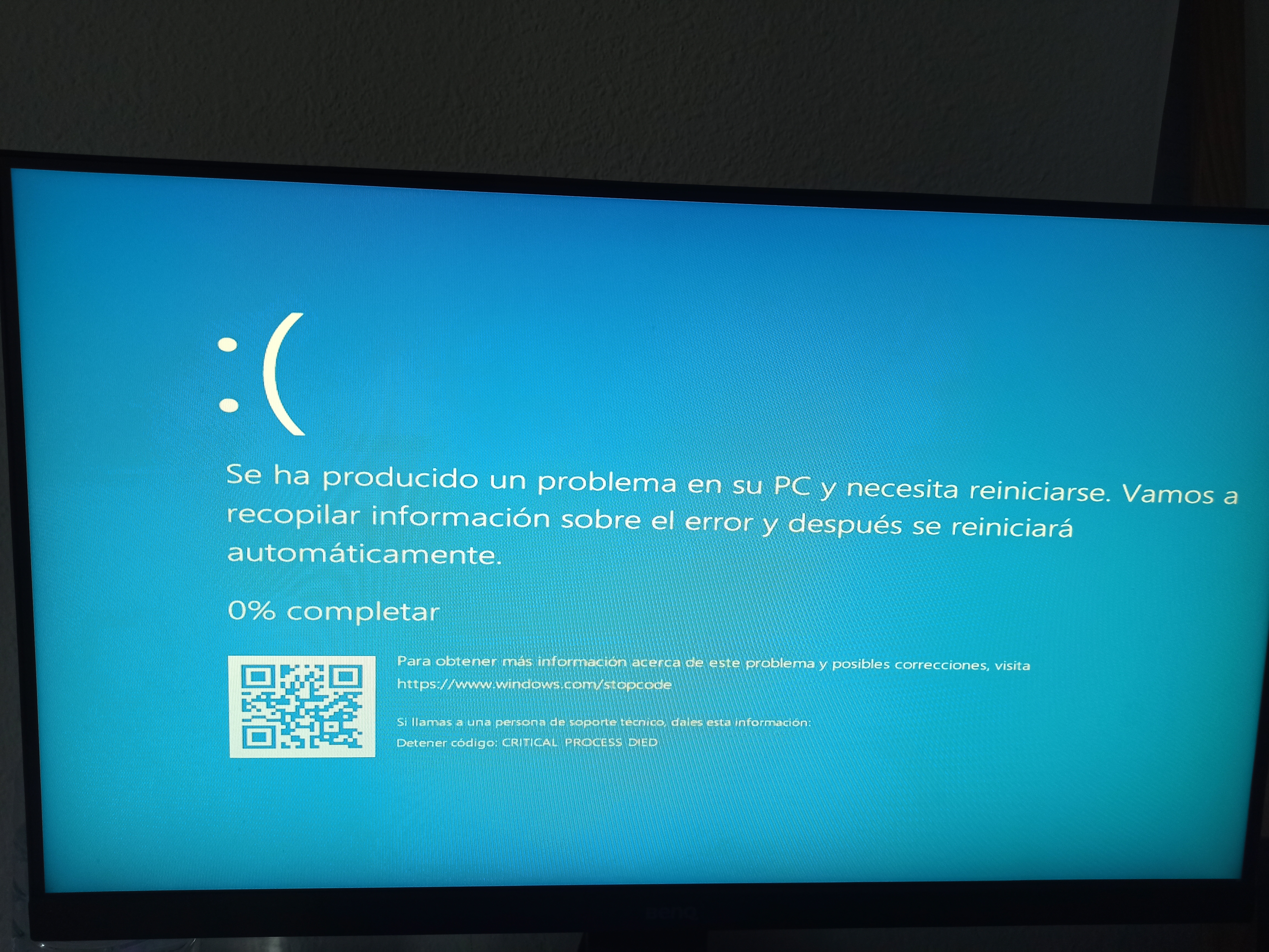 Синий экран windows 10 critical process died. Critical process died. Код ошибки critical process died. Processed file died.