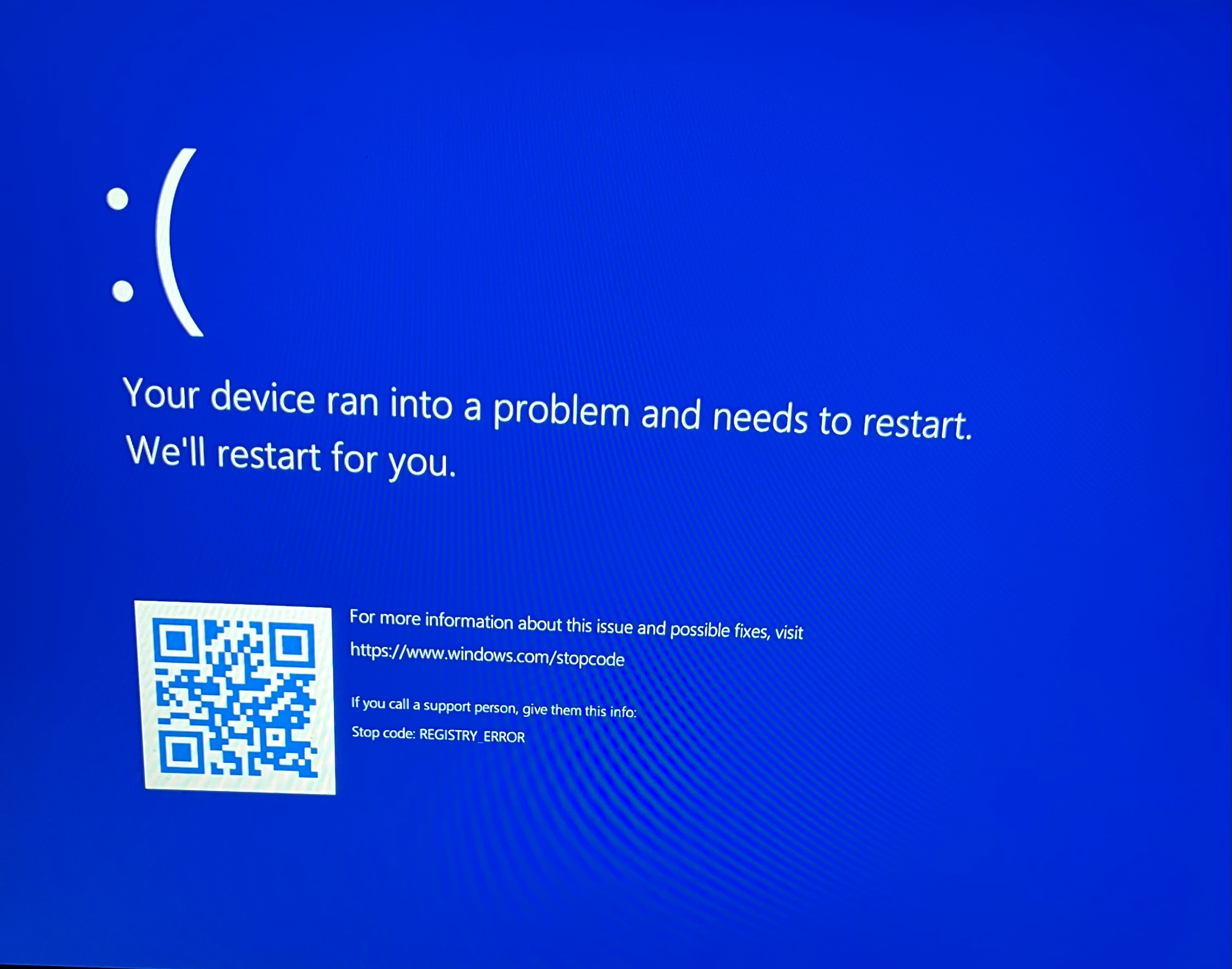 Blue Screen Registry Error After Updating Windows 11 - Microsoft Community